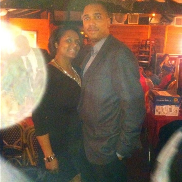 Dress - Picture 2 of 2